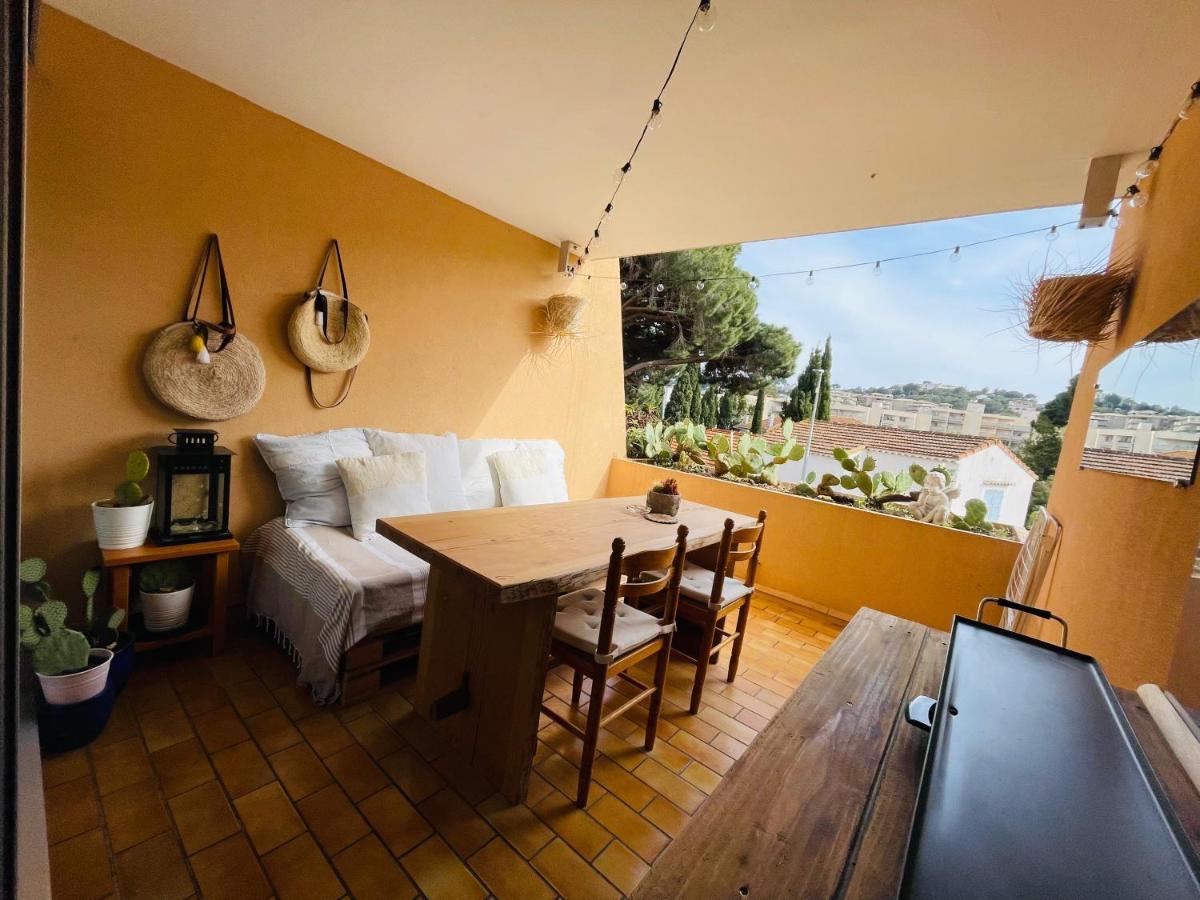 Cosy Deux Pieces Pour 4 Personnes En Centre Ville Classe Cavalaire-sur-Mer Exteriör bild