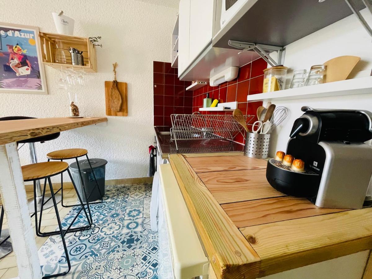 Cosy Deux Pieces Pour 4 Personnes En Centre Ville Classe Cavalaire-sur-Mer Exteriör bild