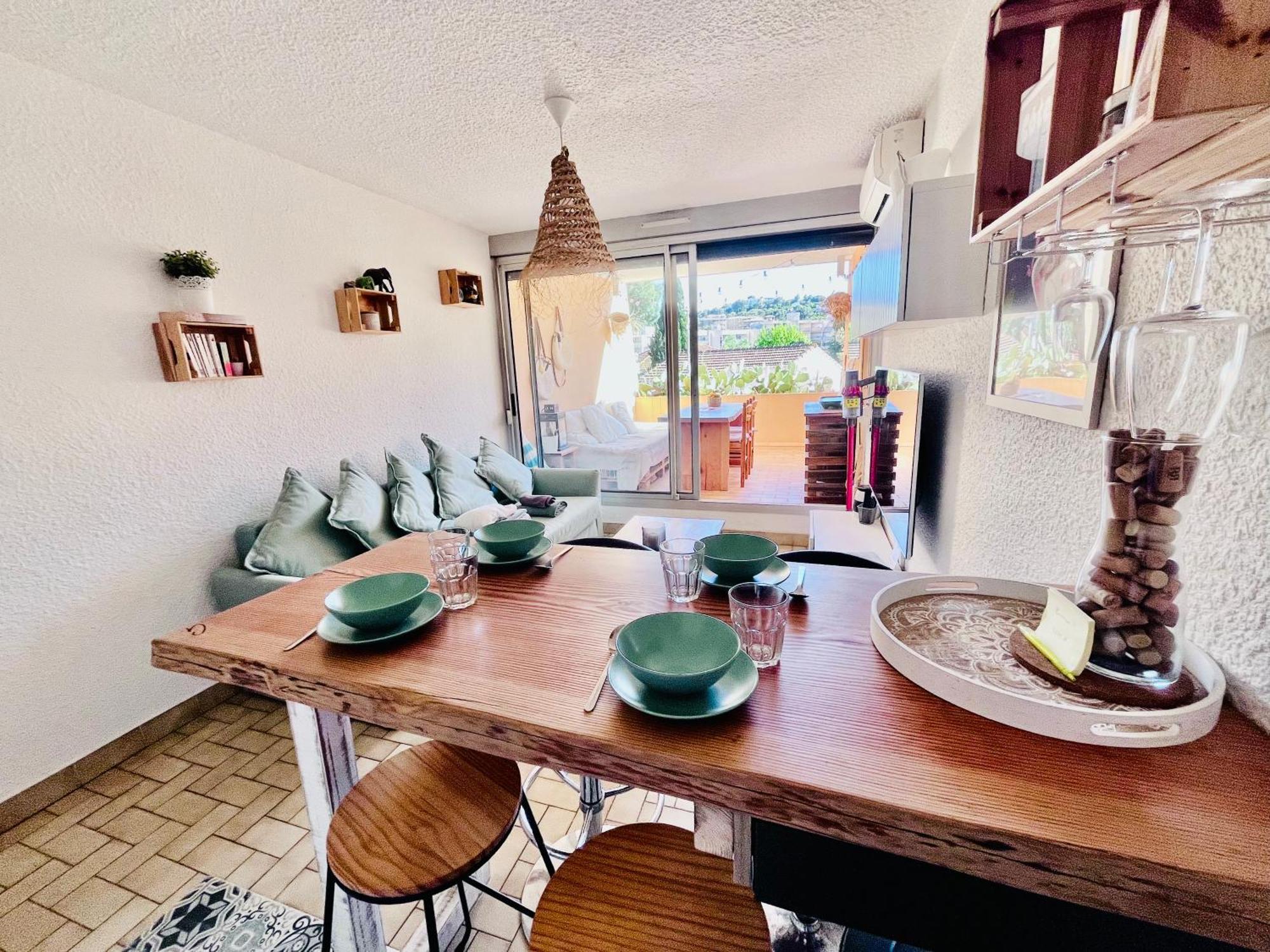 Cosy Deux Pieces Pour 4 Personnes En Centre Ville Classe Cavalaire-sur-Mer Exteriör bild